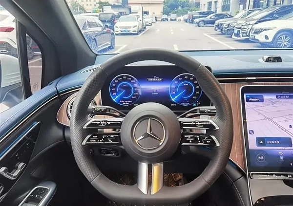 Mercedes-Benz EQE cena 48999 przebieg: 6500, rok produkcji 2023 z Ustroń małe 46